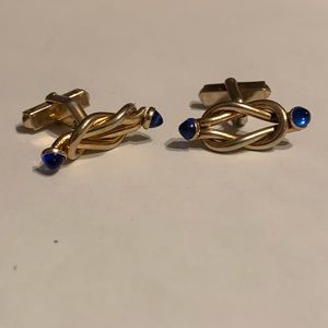 Vintage “Lovers Knot” w/ Sapphire Blue Cabochon stone cufflinks
